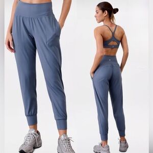 NWOT Athleta Salutation Shadow Blue Joggers Sz Large